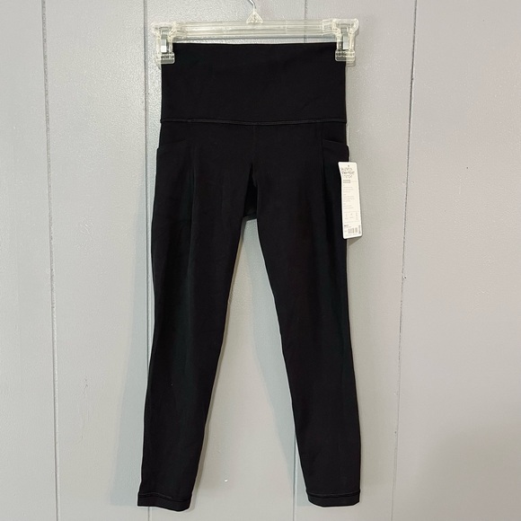 Athleta Pants - NWT Athleta Salutation Stash Pocket II 7/8 Legging